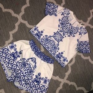 Two piece set